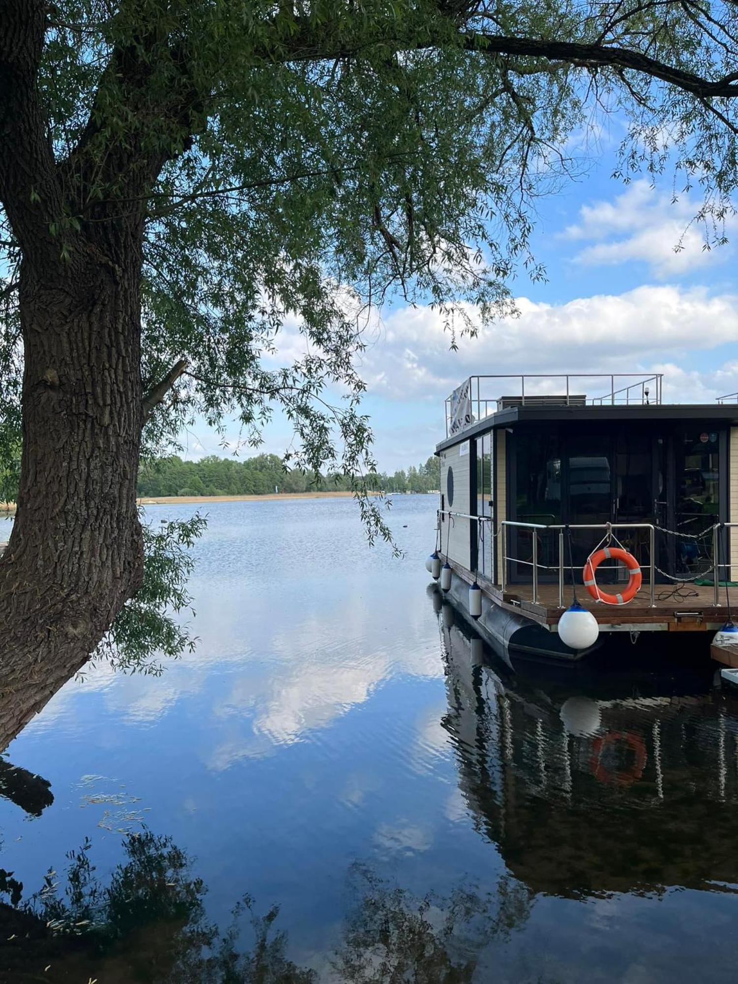 Gudowo Houseboat酒店 外观 照片